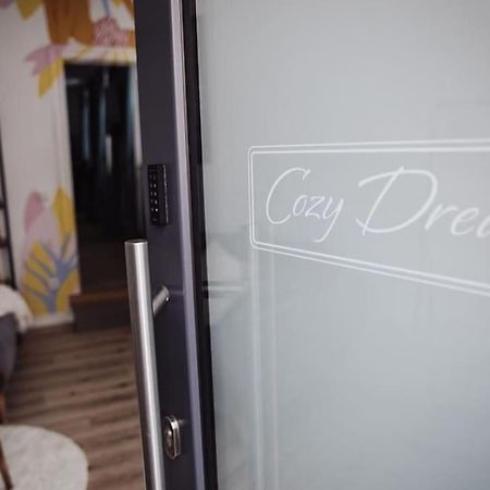 Cozy Dreams: Deluxe 2-Zimmer-Apartment -Kueche ニュルンベルク エクステリア 写真